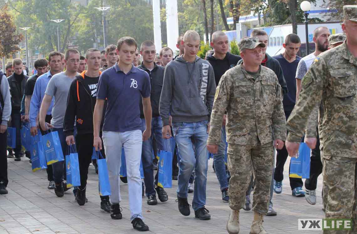 В Україні стартував осінній призов до армії