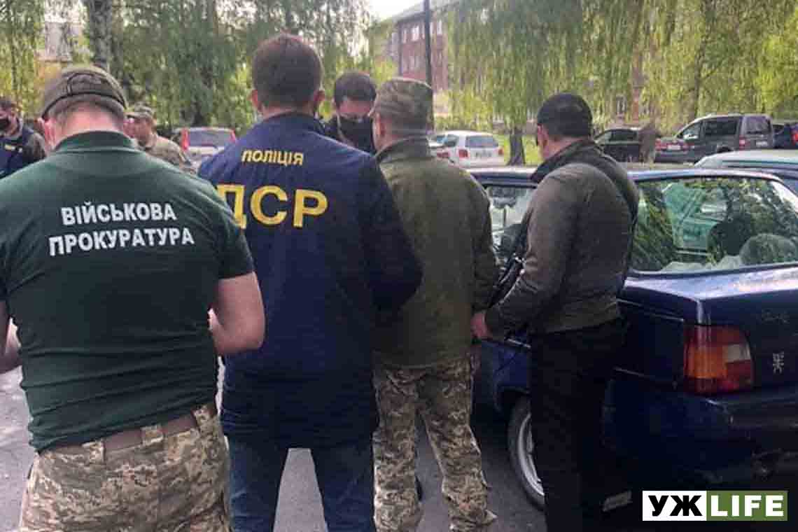 У Житомирській області на хабарі у 27 тисяч гривень затримали командира військової частини