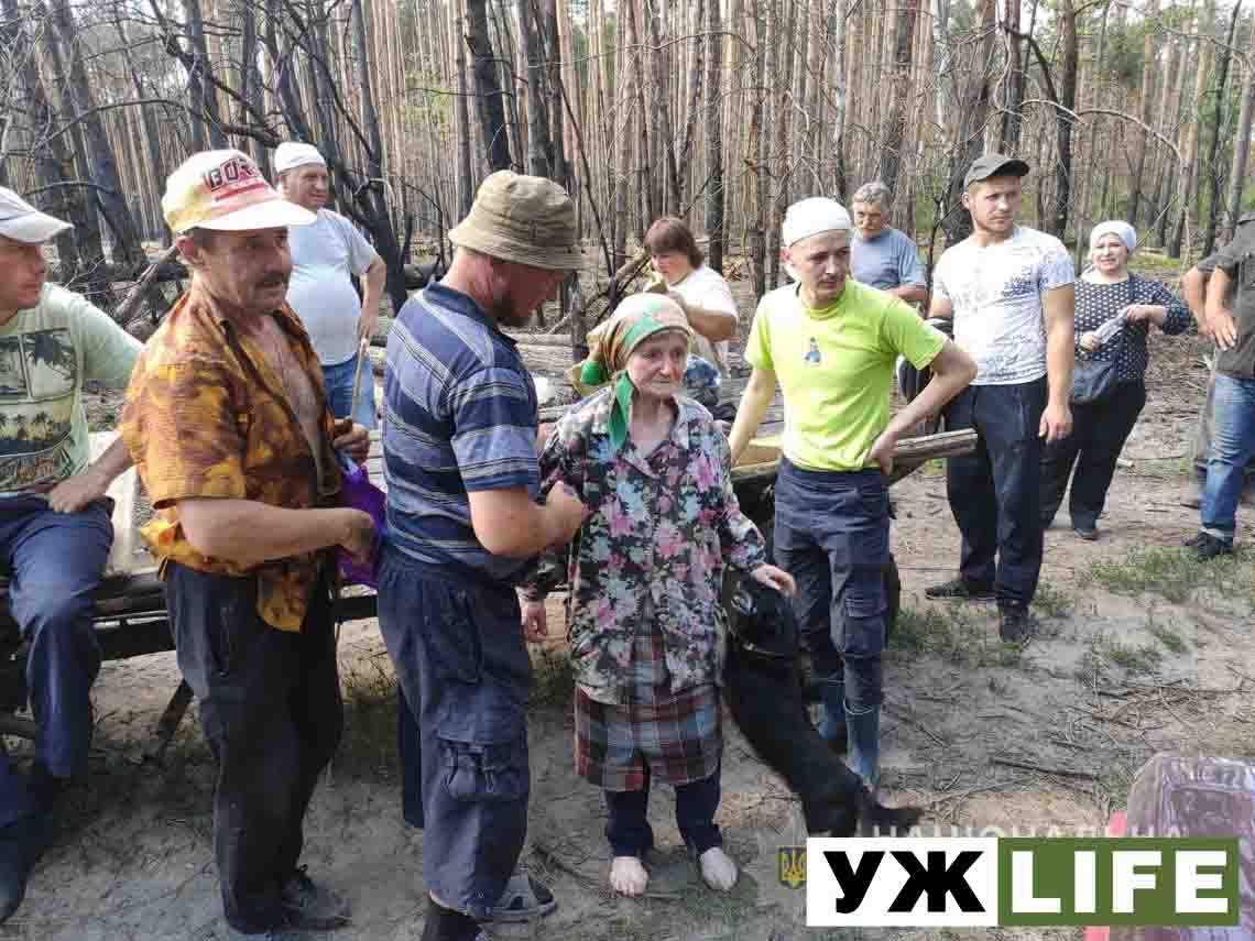 На Житомирщині знайшли 83-річну пенсіонерку, яка дві доби блукала у лісі (ФОТО)