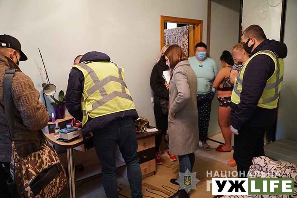 Секс-послуги за 1200 грн на годину: у Тернополі викрили бордель, у якому працювали дівчата з Житомирської області (ФОТО, ВІДЕО)
