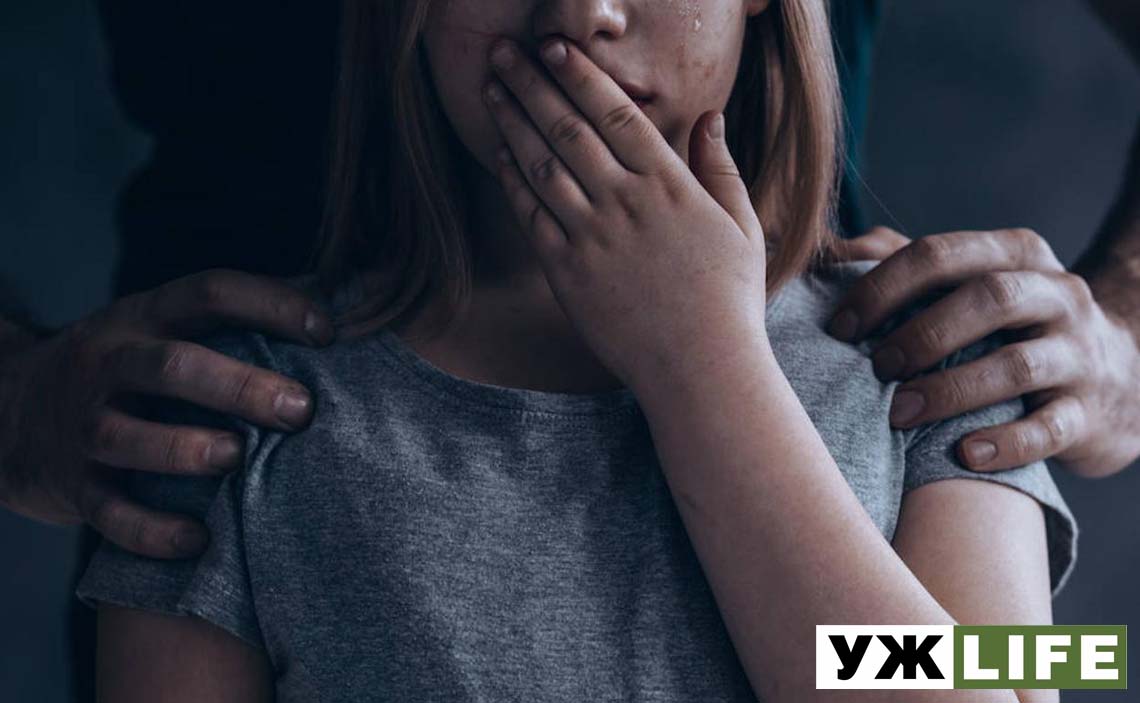 Вербувала дітей для зйомки в порно: у Києві поліцейські затримали жінку за розбещення малолітніх жительок Житомирщини