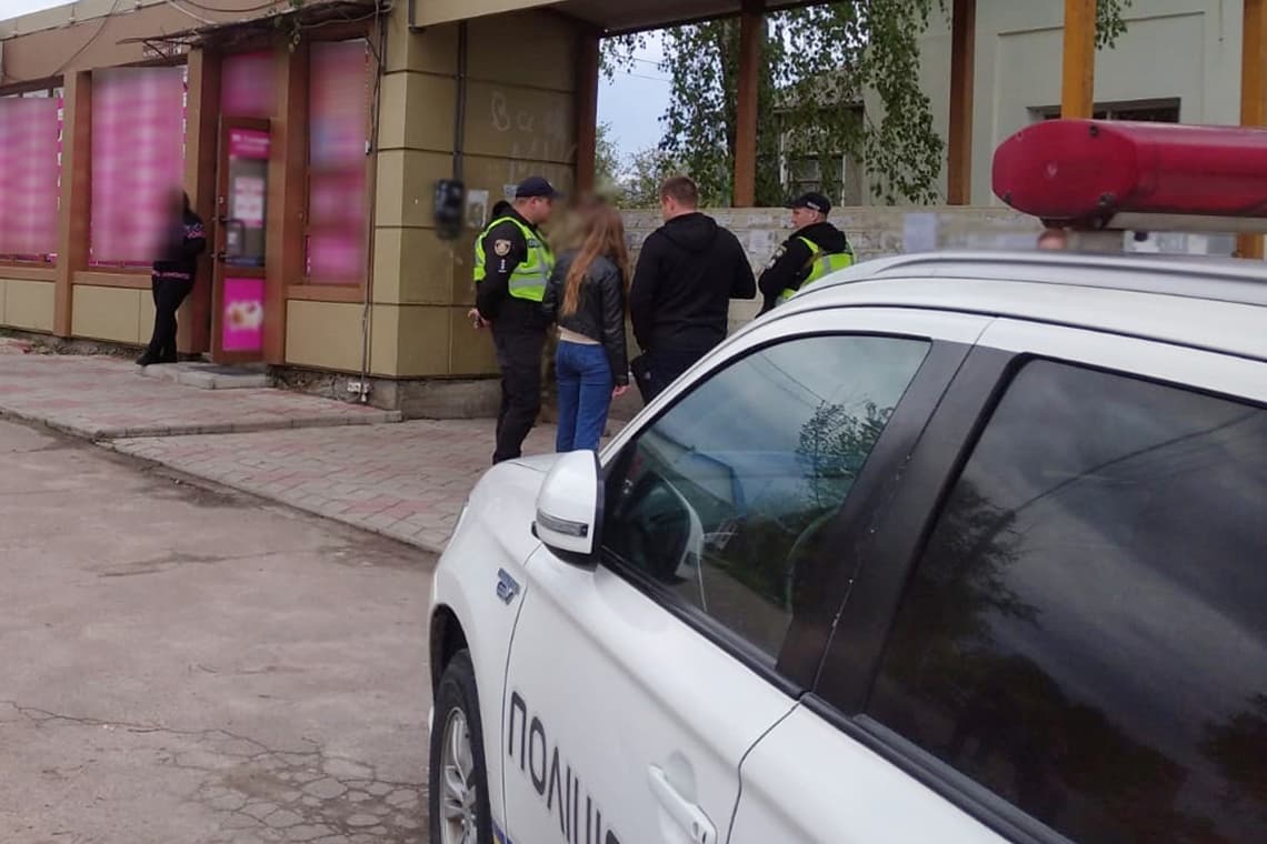 У райцентрі Житомирської області пролунав вибух: п’яний чоловік кинув «гранату»